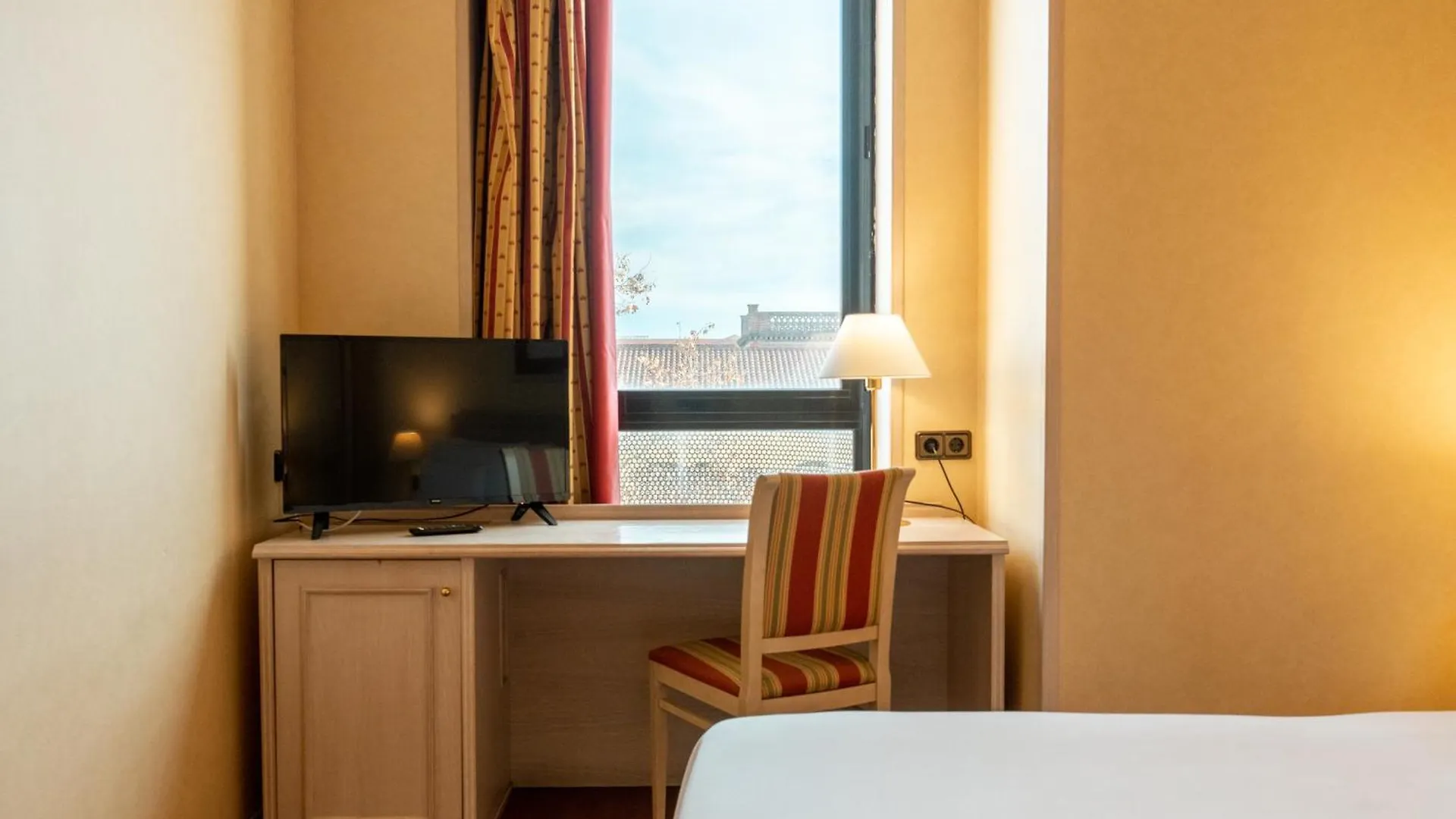Sunotel Aston Barcelona Hotel